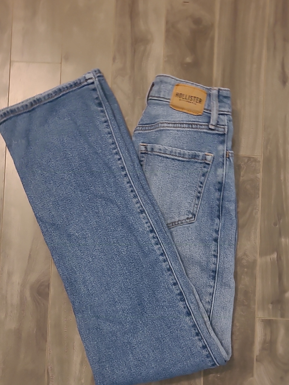 Hollister Women's Ultra High Rise Dad Light Blue Denim Jeans